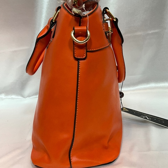 Versace 1969 collection; lock feature handbag/shoulder, red tan  112-B3a - Picture 7 of 11